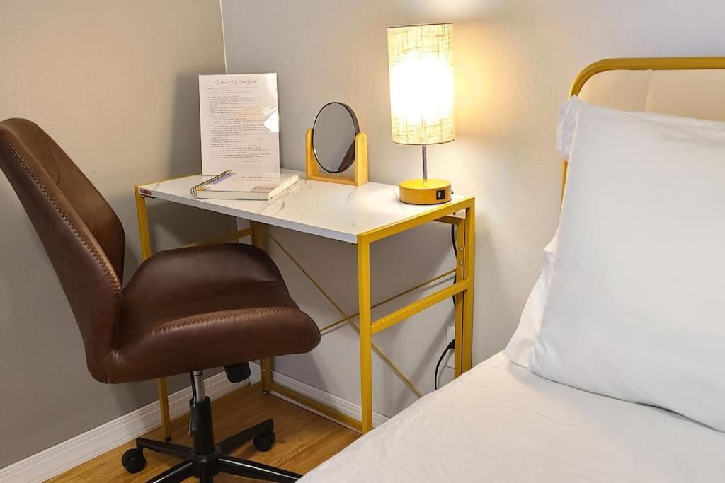 Centrally Located In Rogers And Bentonville! -Private Rooms Exteriér fotografie